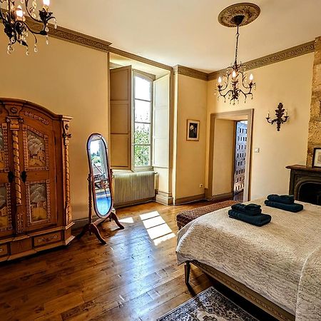 Centrally Located Sarlat Apartment With Medieval Town Views المظهر الخارجي الصورة