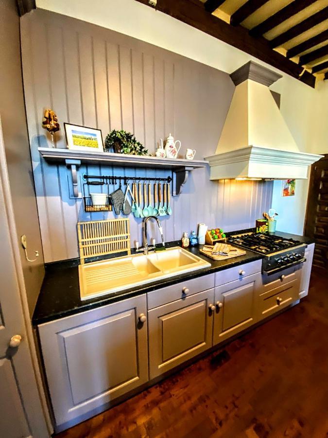 Centrally Located Sarlat Apartment With Medieval Town Views المظهر الخارجي الصورة